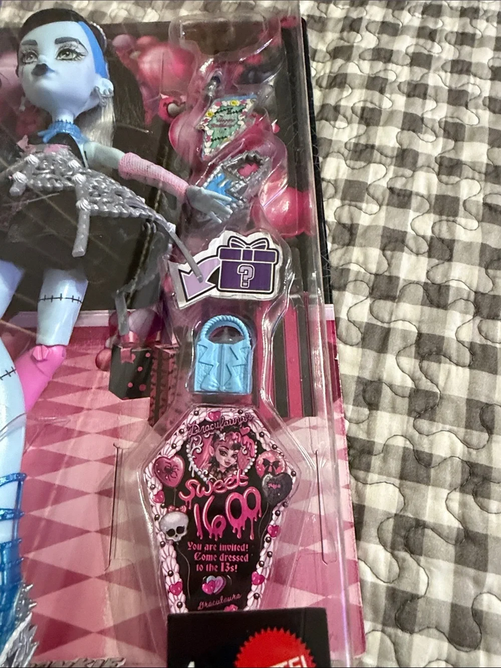 Monster High Scary Sweet Birthday Doll New in package